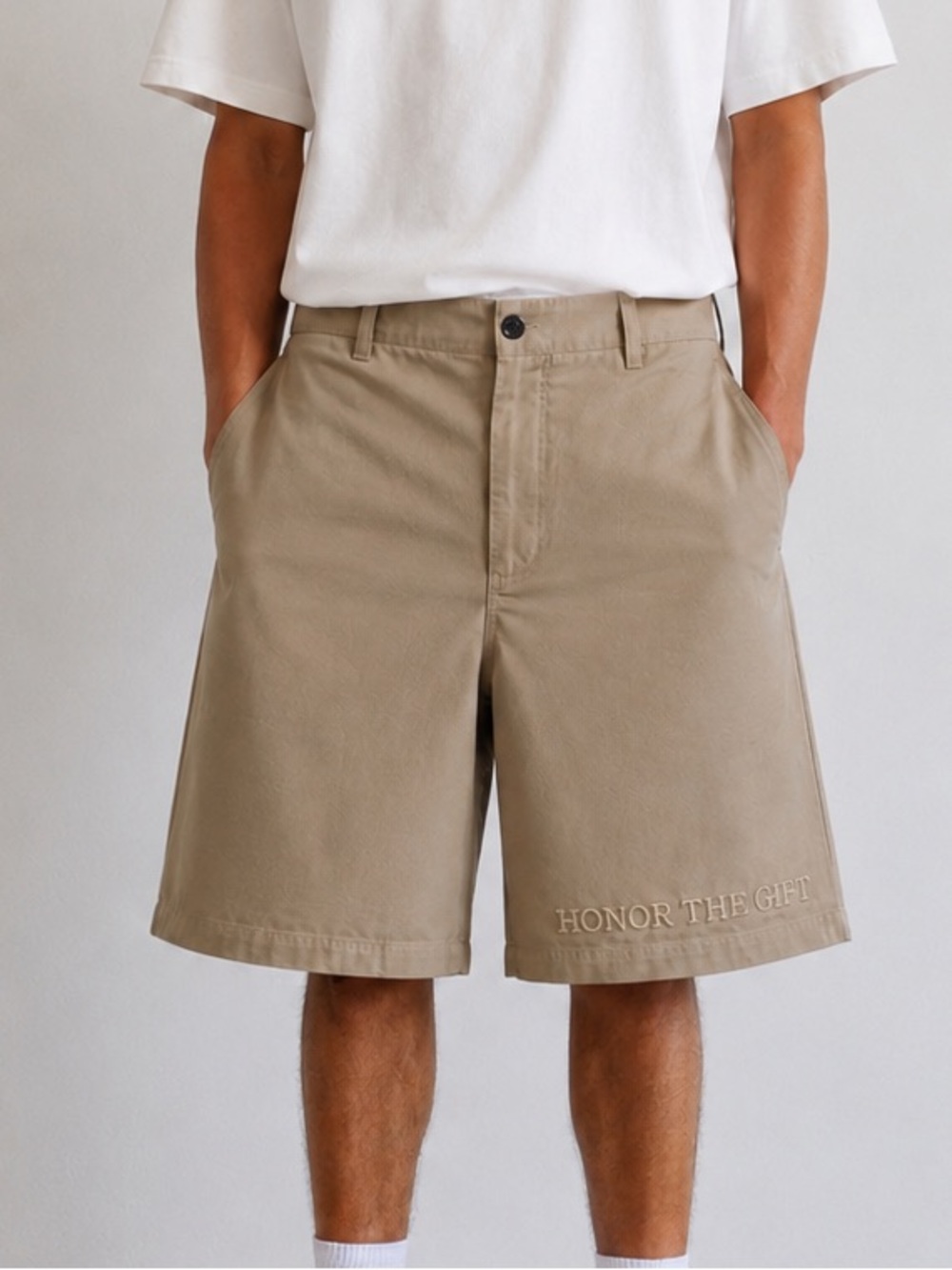Honor The Gift Khaki Wide Leg Embroidered Logo‎ Shorts Men’s Size 28 NWT